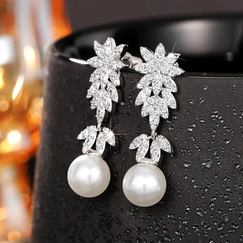 Charming Pearl Earring for Any Occasion