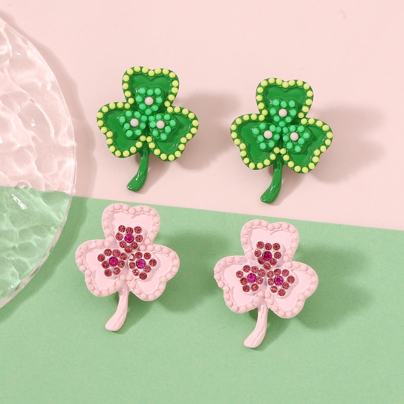 Charming Earring for Any Occasion