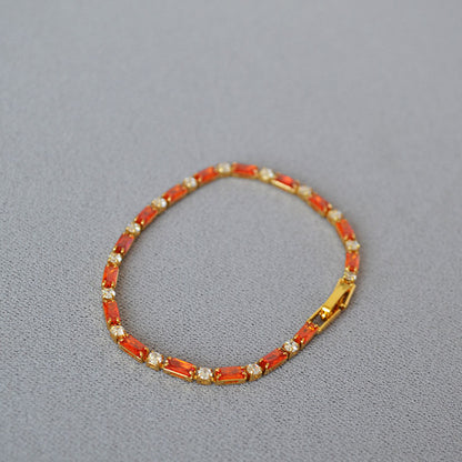 Classic Gold Bracelet with Timeless Appeal