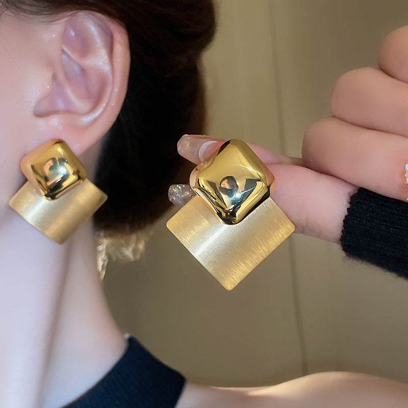 Delicate Artisan Gold Earring