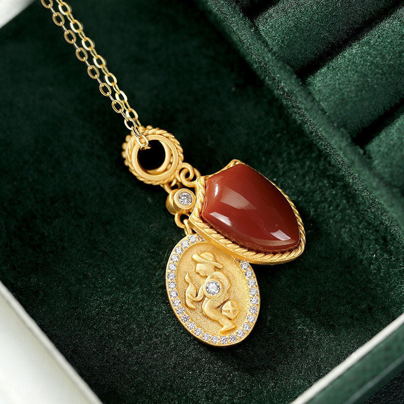 Beautiful Gold Necklace with Unique Style