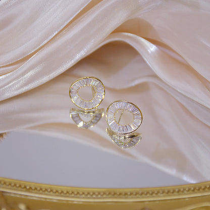 Classic Earring with Timeless Appeal