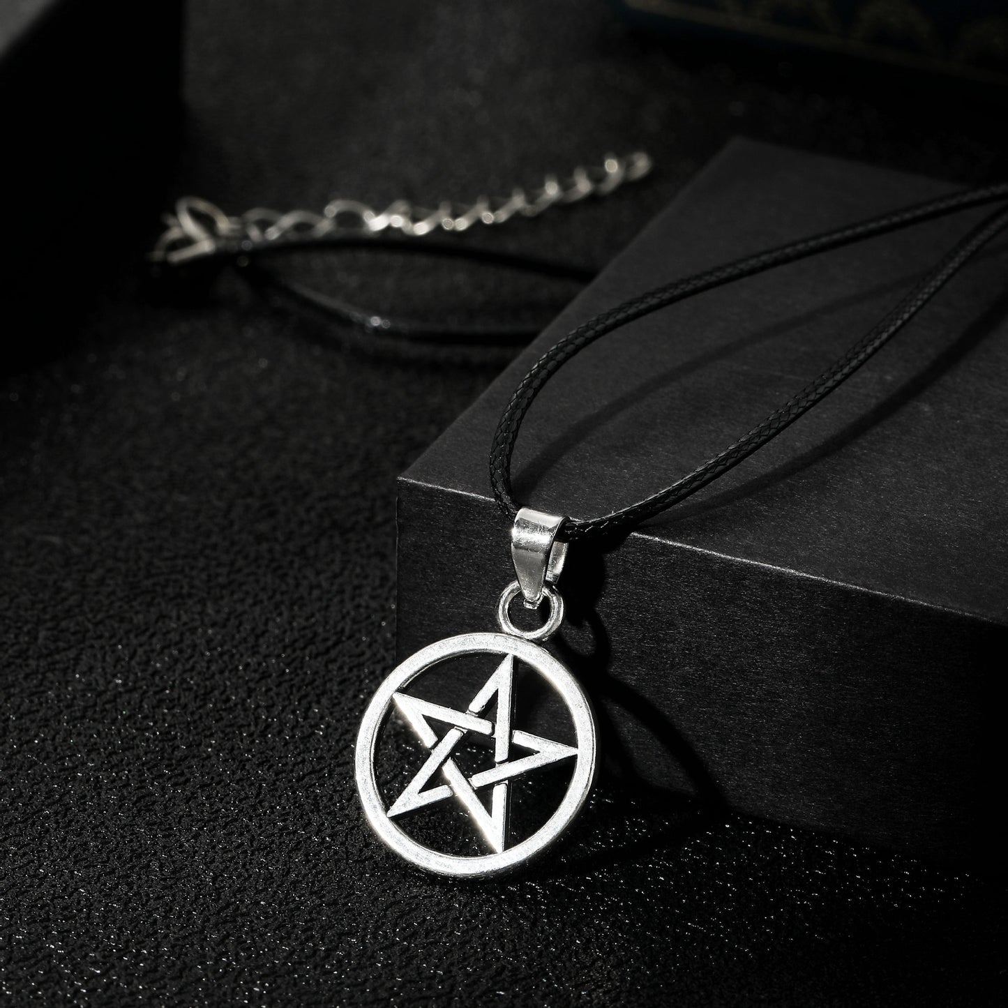 Classic Necklace with Timeless Appeal
