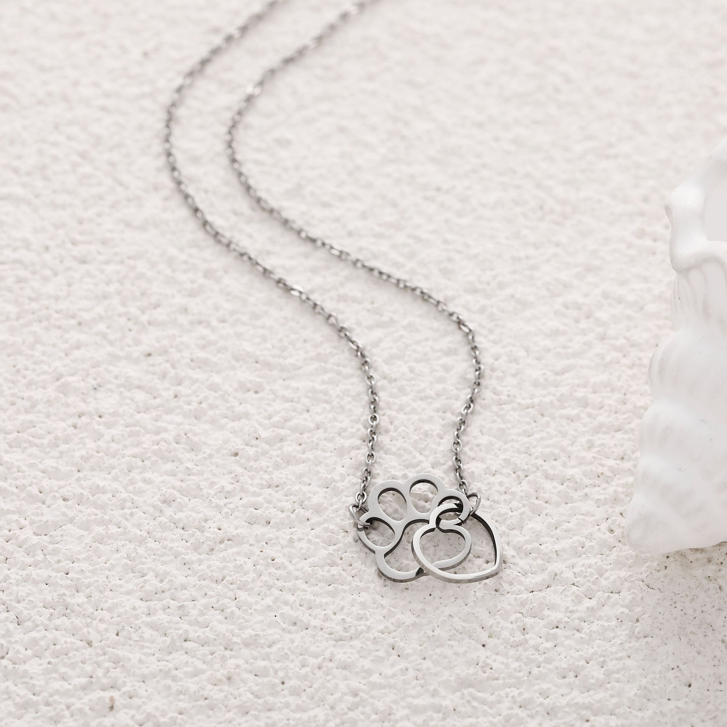 Stunning Necklace for Daily Wear