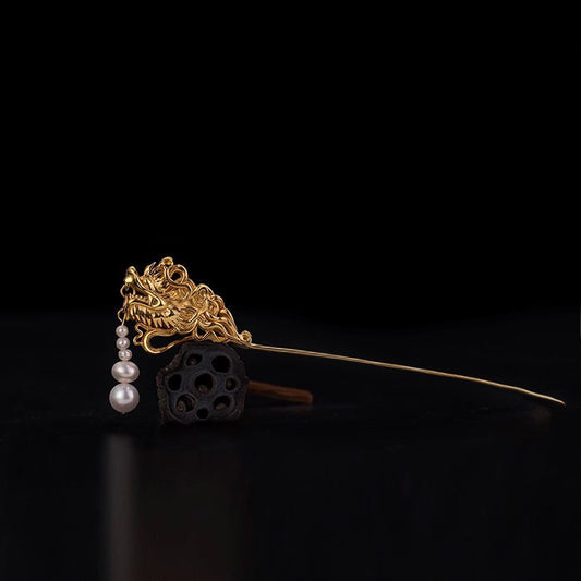 Charming Gold Piece for Any Occasion