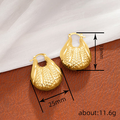 Charming Earring for Any Occasion