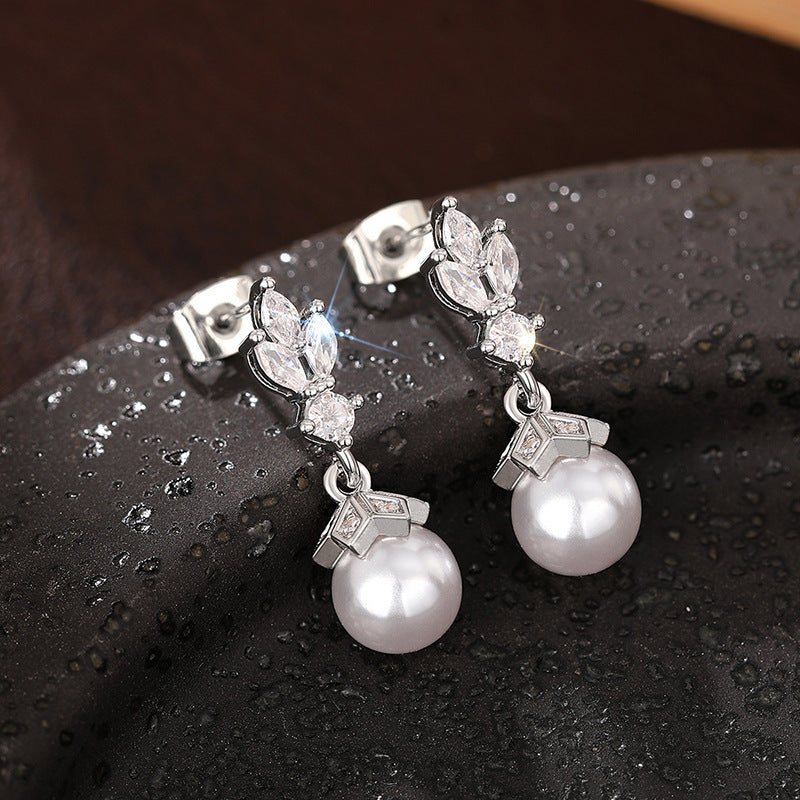 Romantic Earring for Special Moments