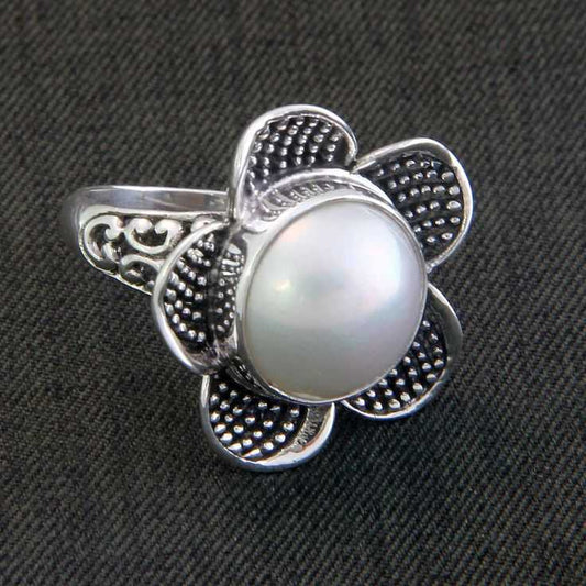Beautiful Ring with Unique Style