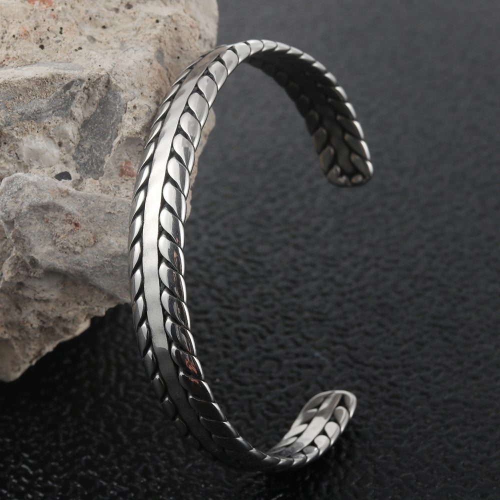 Beautiful Bracelet with Unique Style