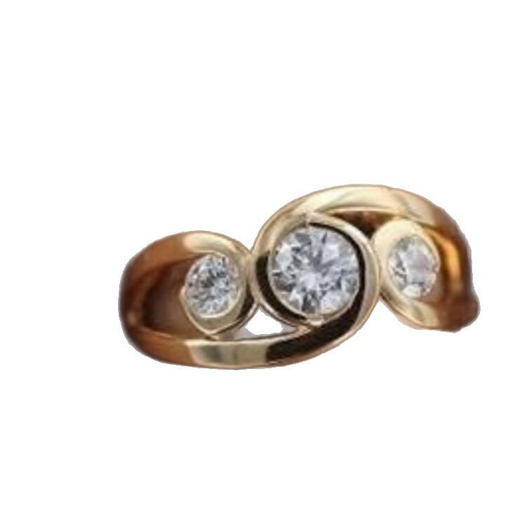 Romantic Gold Ring for Special Moments