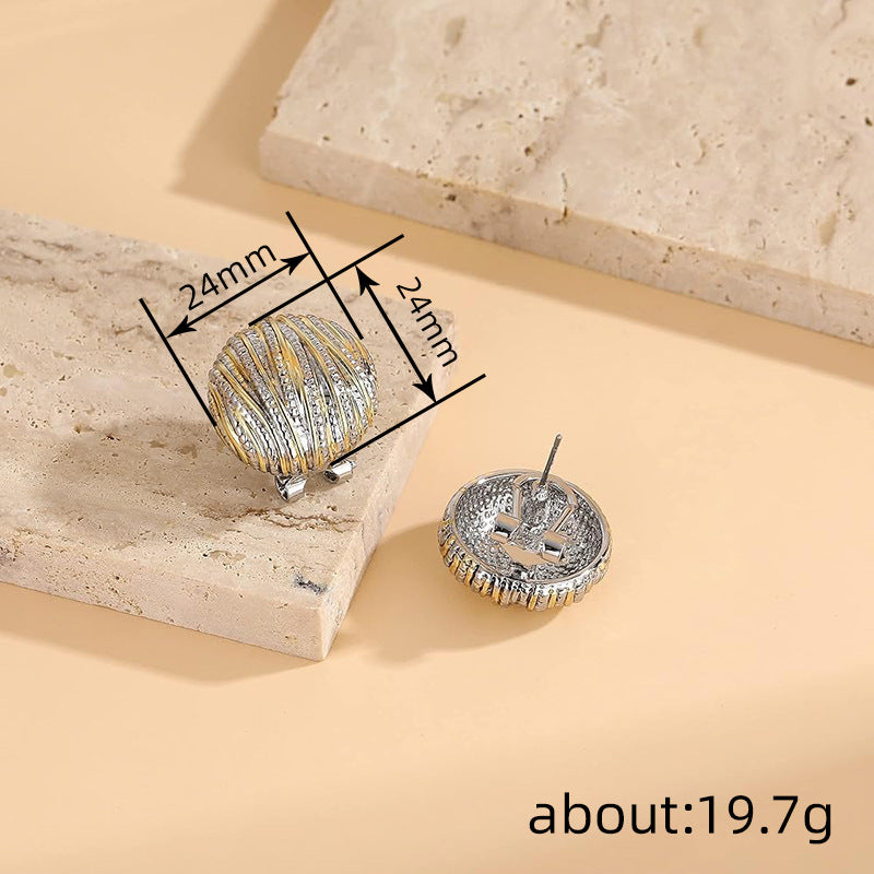 Classic Earring with Timeless Appeal
