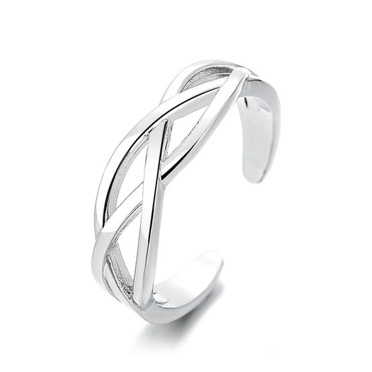 Classic Silver Ring with Timeless Appeal