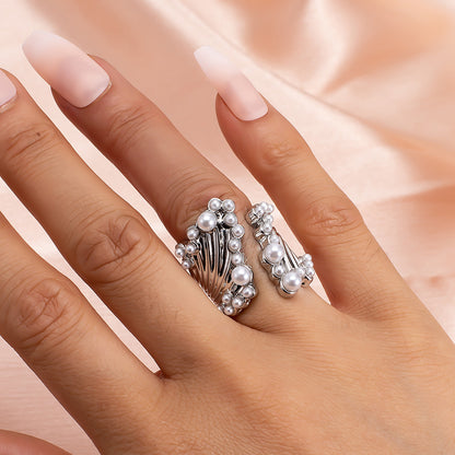 Classic Pearl Ring with Timeless Appeal