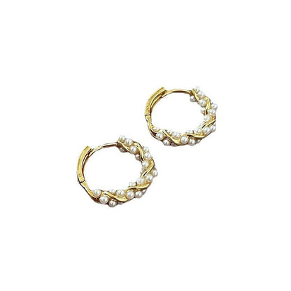 Stunning Pearl Earring for Daily Wear