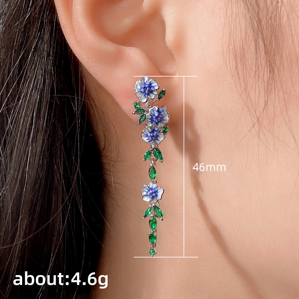 Charming Earring for Any Occasion