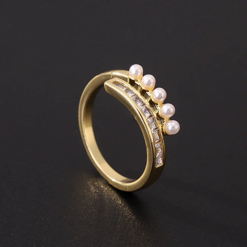 Beautiful Pearl Ring with Unique Style