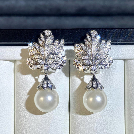 Beautiful Pearl Earring with Unique Style