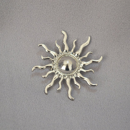 Delicate Artisan Gold Piece
