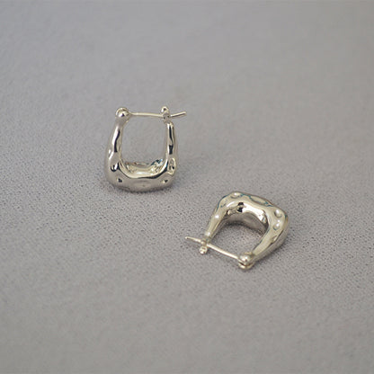 Beautiful Gold Earring with Unique Style