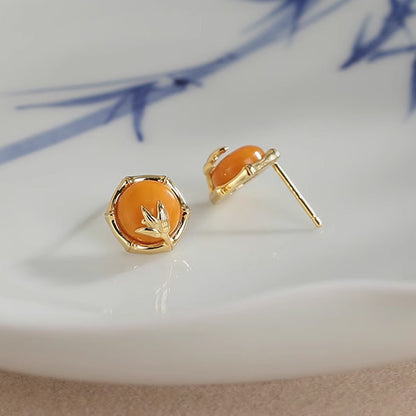 Charming Gold Earring for Any Occasion