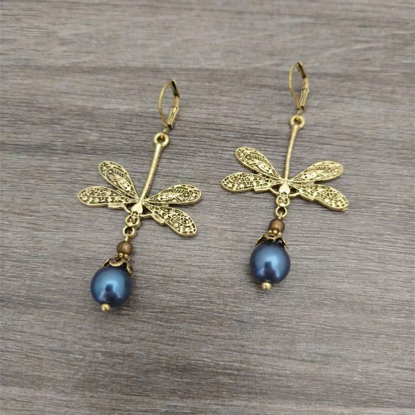 Romantic Pearl Earring for Special Moments