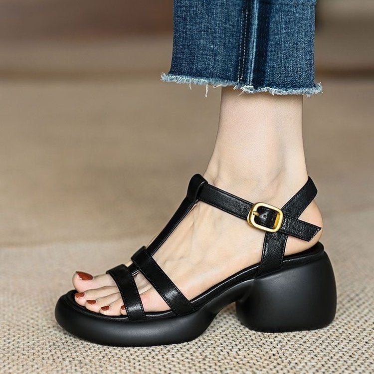 Graceful Orthopedic Sandals for Modern Look