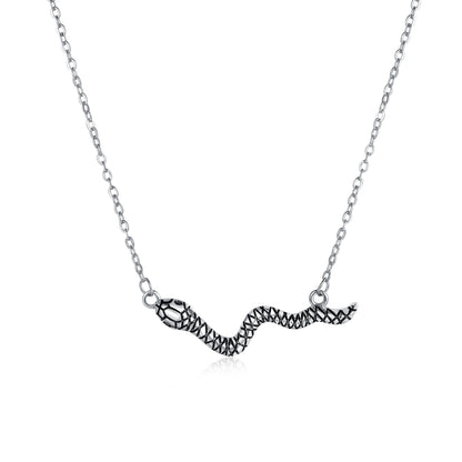 Classic Silver Necklace with Timeless Appeal