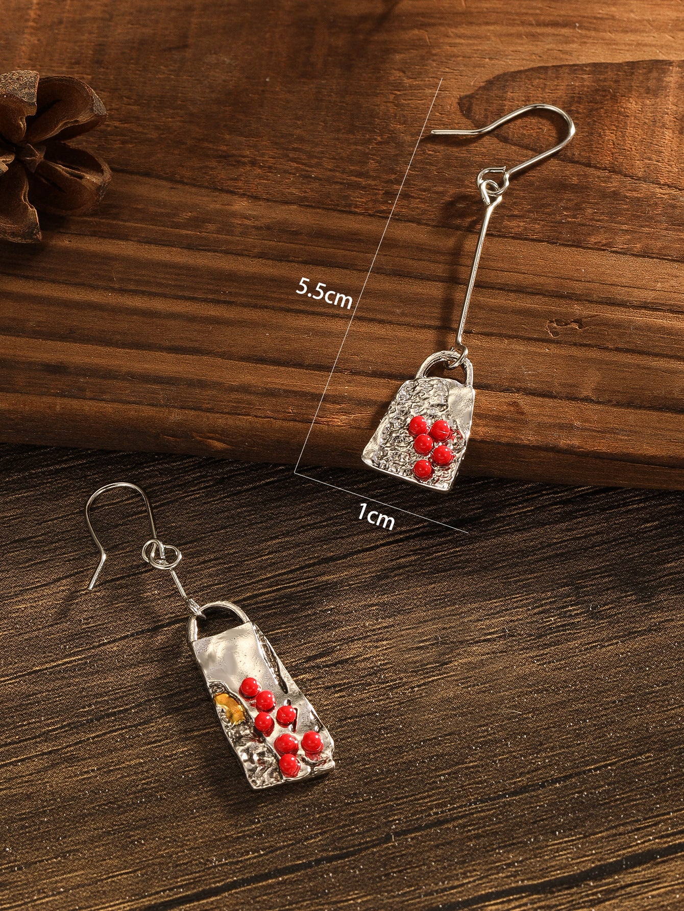 Classic Earring with Timeless Appeal