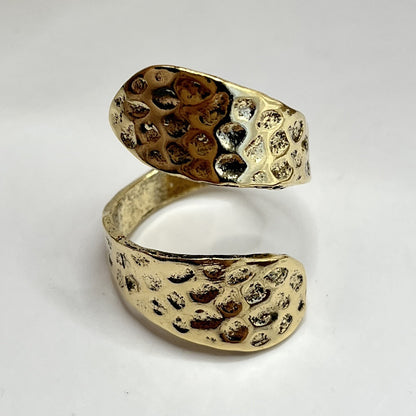 Charming Silver Ring for Any Occasion