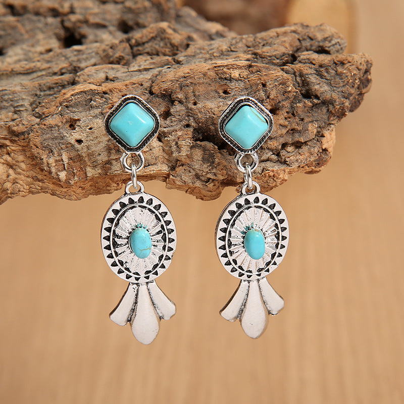 Classic Earring with Timeless Appeal