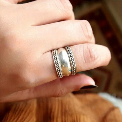 Classic Ring with Timeless Appeal