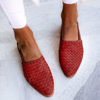 Graceful Orthopedic Sandals for Modern Look