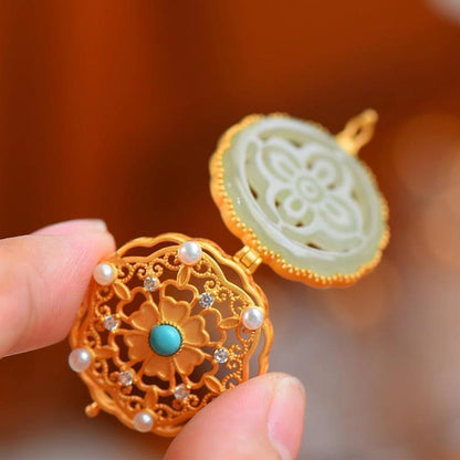 Delicate Artisan Gold Necklace