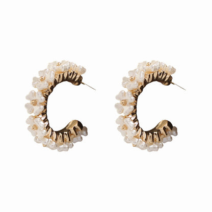 Charming Silver Earring for Any Occasion