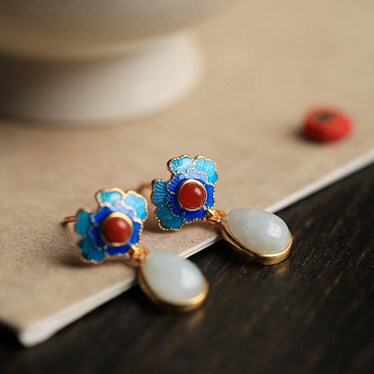 Elegant Gold Earring for Every Occasion