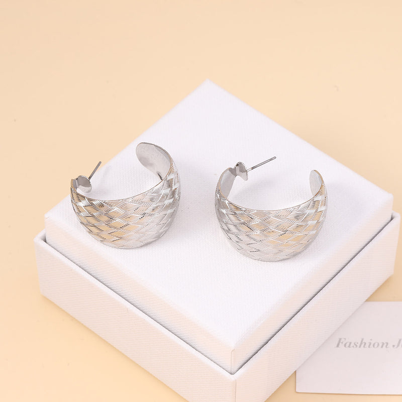 Classic Earring with Timeless Appeal