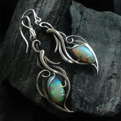 Charming Silver Earring for Any Occasion