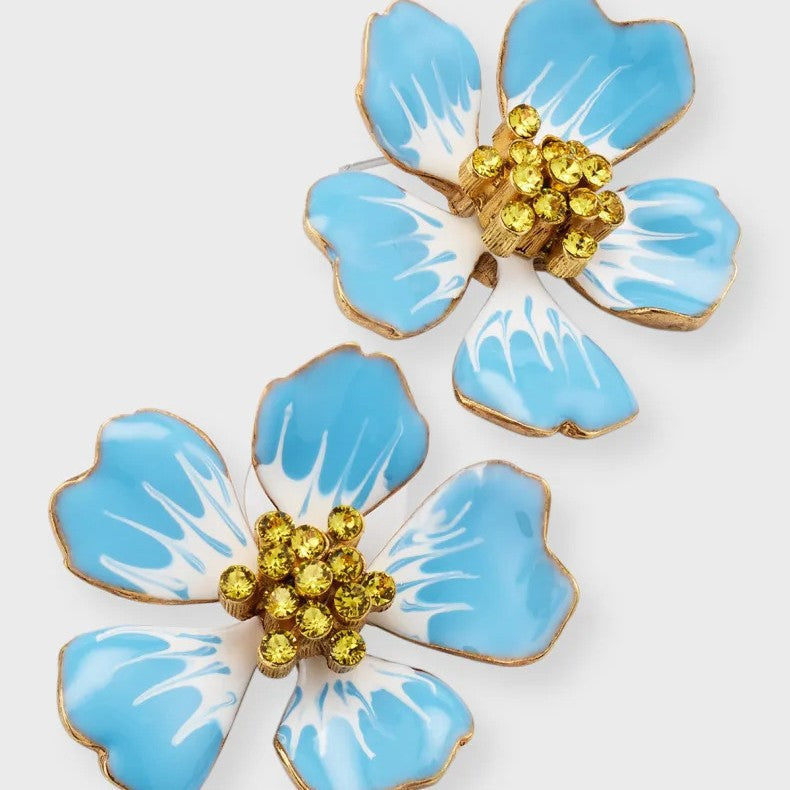 Classic Earring with Timeless Appeal