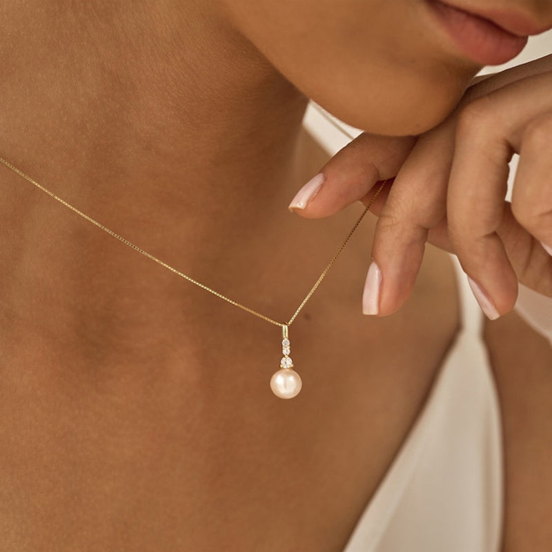 Stunning Pearl Necklace for Daily Wear