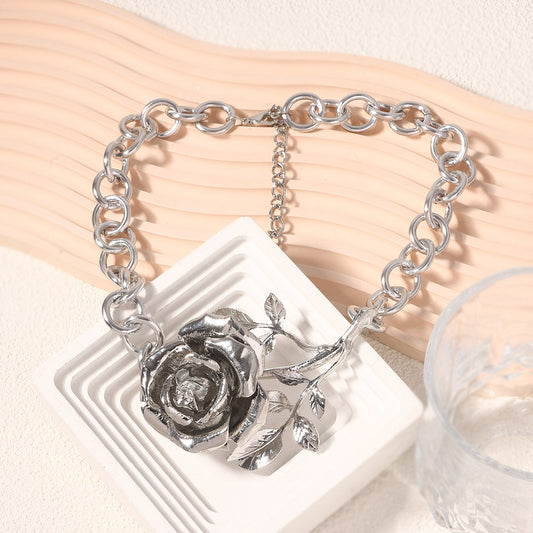 Charming Pendant for Any Occasion