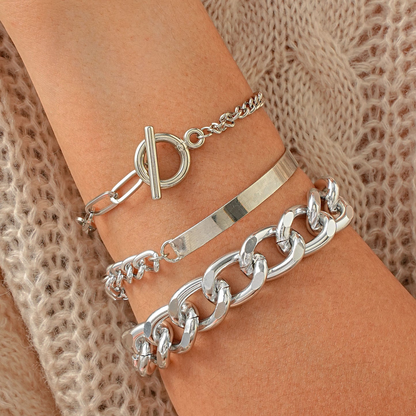 Stunning Set for Daily Wear