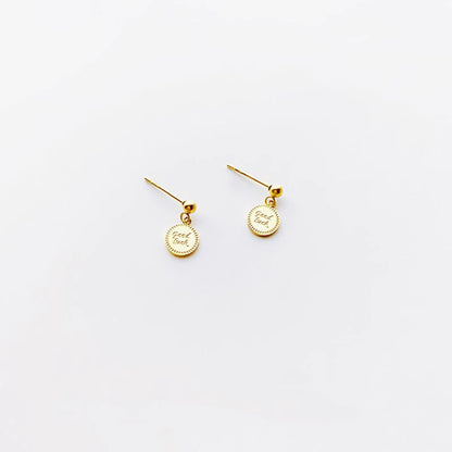 Charming Earring for Any Occasion