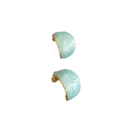 Classic Silver Earring with Timeless Appeal