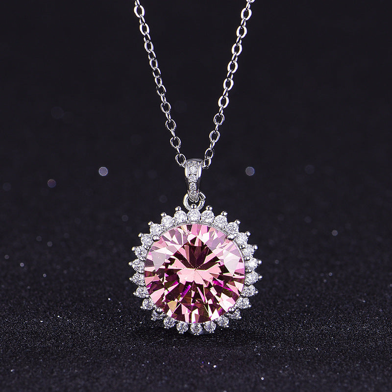 Elegant Gold Necklace for Every Occasion
