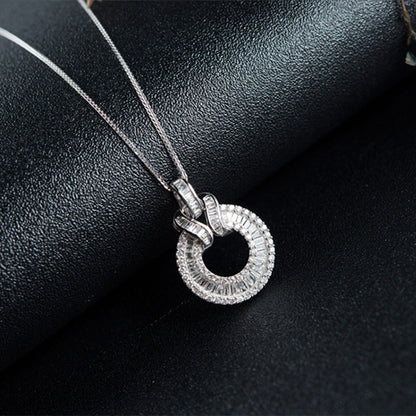 Classic Pendant with Timeless Appeal