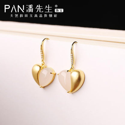 Classic Gold Earring with Timeless Appeal