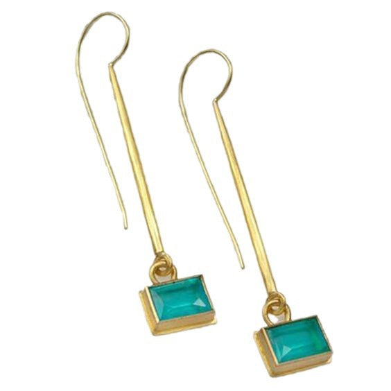 Charming Earring for Any Occasion