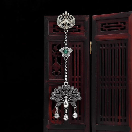 Elegant Silver Pendant for Every Occasion