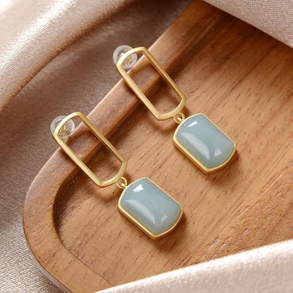 Elegant Gold Earring for Every Occasion