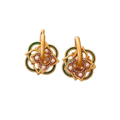 Charming Earring for Any Occasion